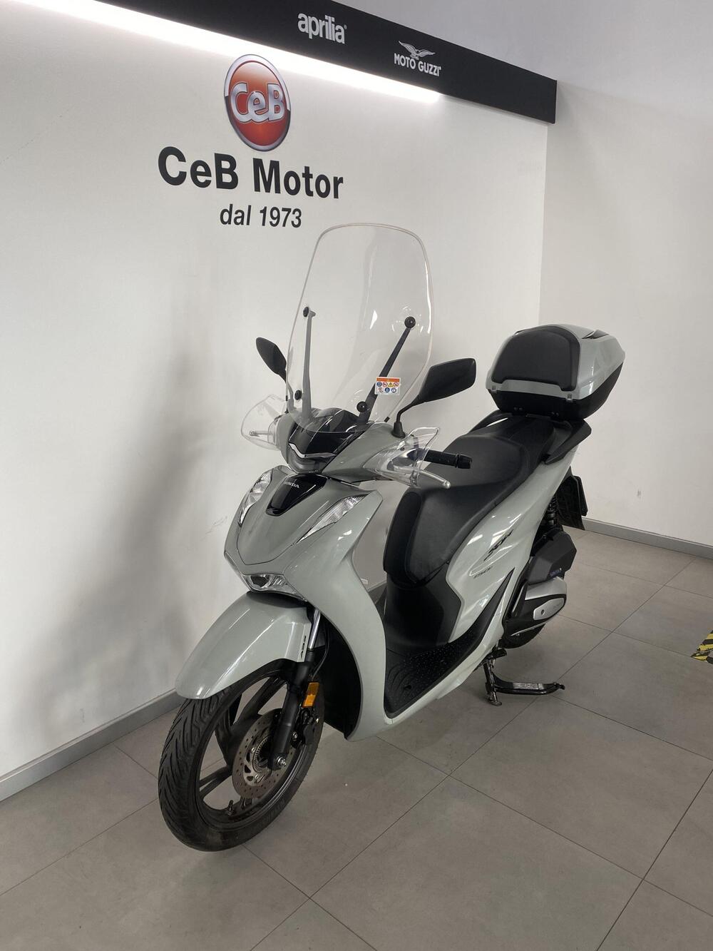 Honda SH 150i (2024 - 25) (4)