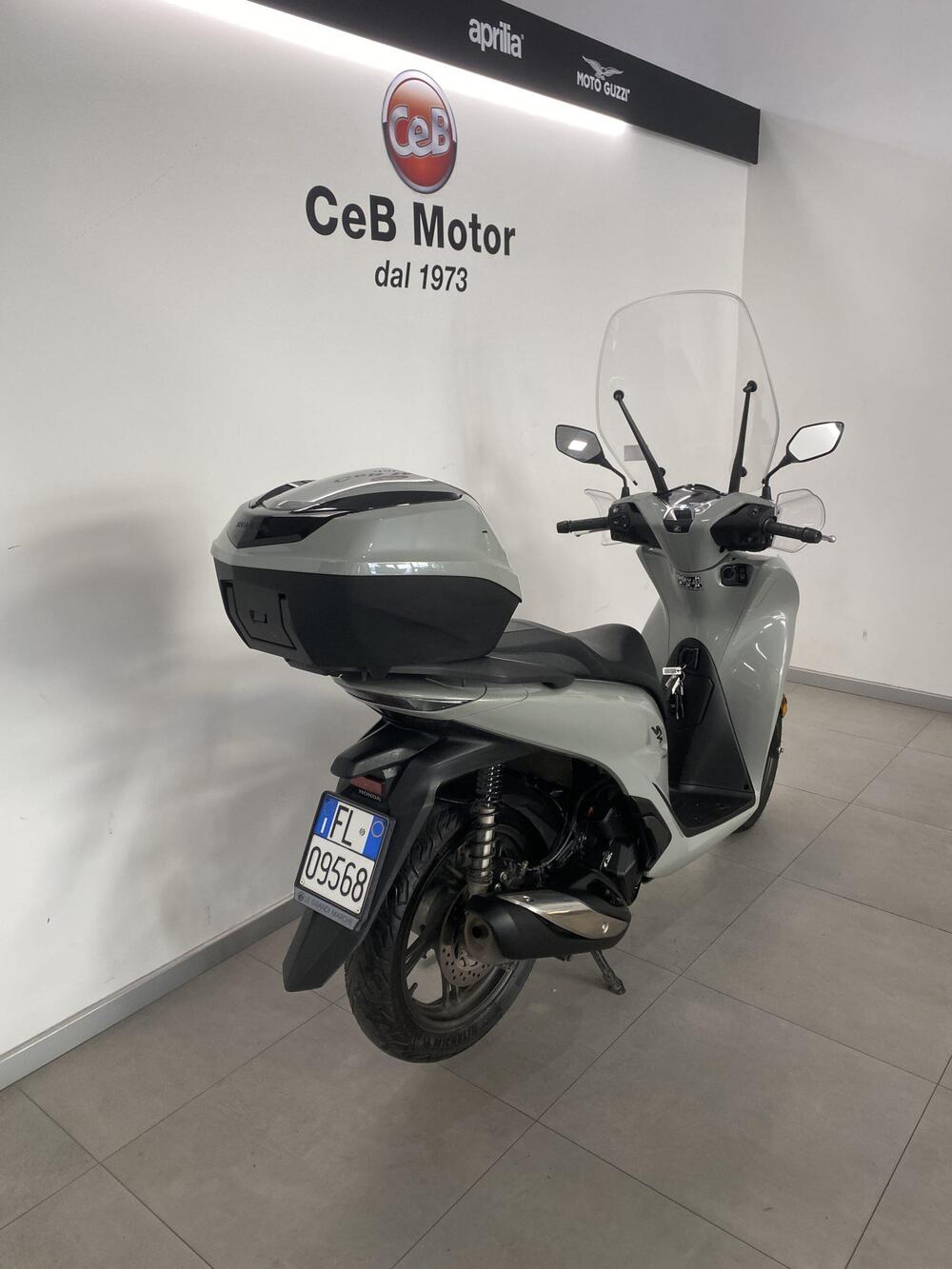 Honda SH 150i (2024 - 25) (7)