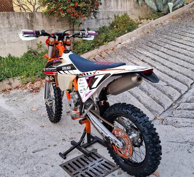 KTM 350 EXC-F Six Days (2023) usata