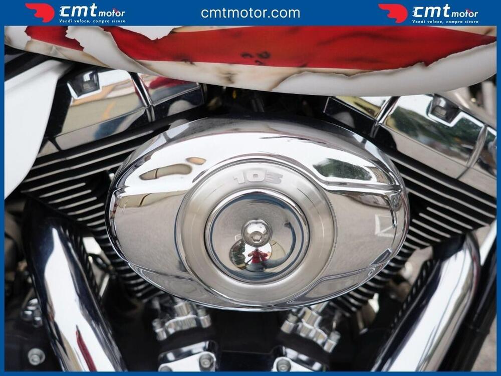 Harley-Davidson 1690 Street Glide (2011 - 13) - FLHX (9)