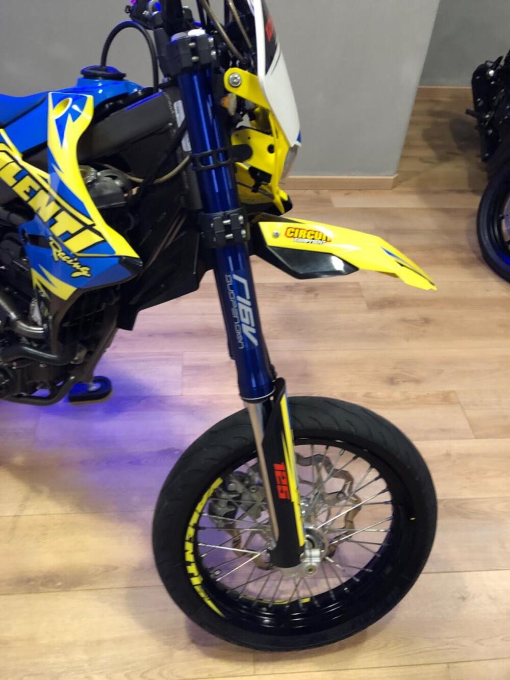 Valenti Racing SM 125 Z (2020 - 22) (9)