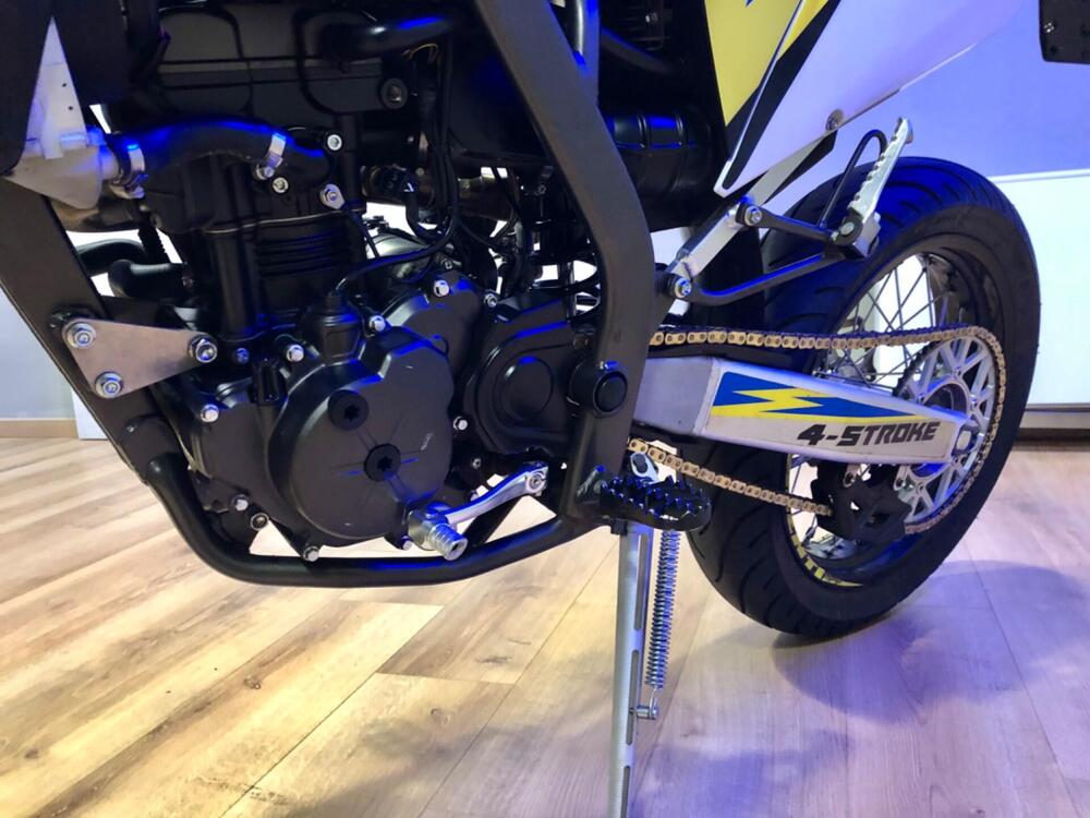 Valenti Racing SM 125 Z (2020 - 22) (11)