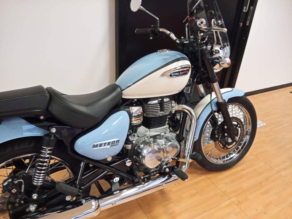 Royal Enfield Meteor 350 Aurora (2024 - 26) (3)