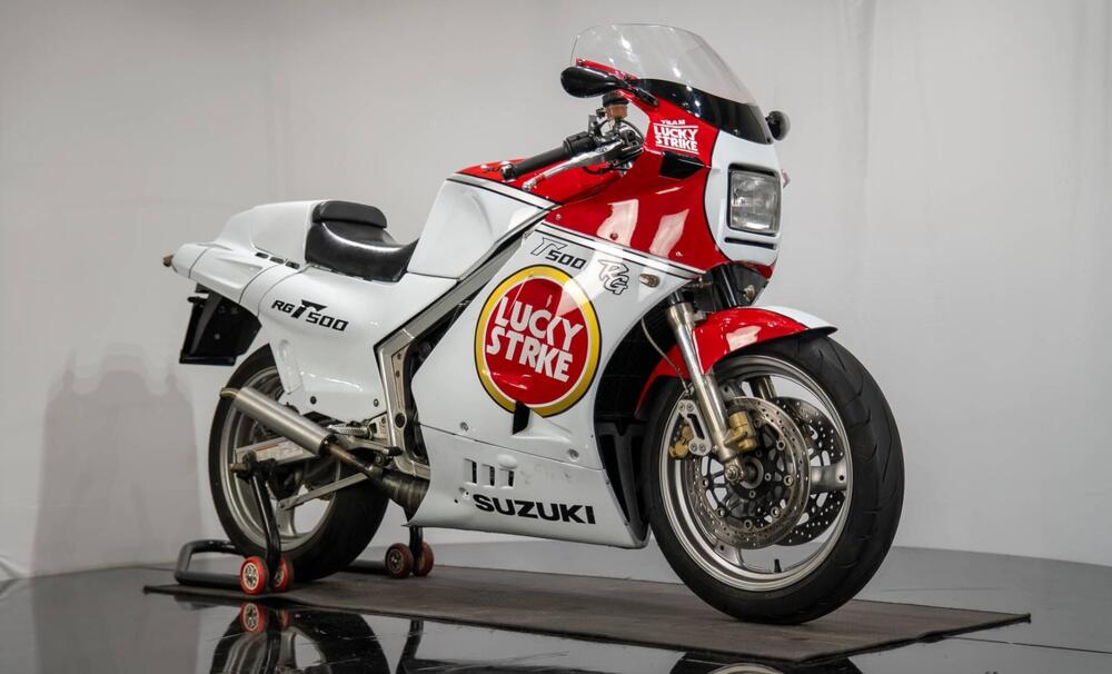 Suzuki RG 500 GAMMA (2)