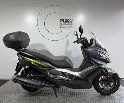 Kawasaki J 300 SE (2017 - 18) usata