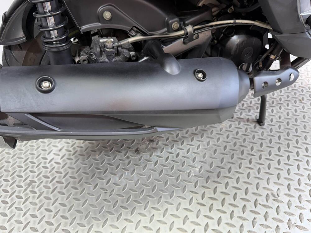 Kawasaki J 300 SE (2017 - 18) (4)