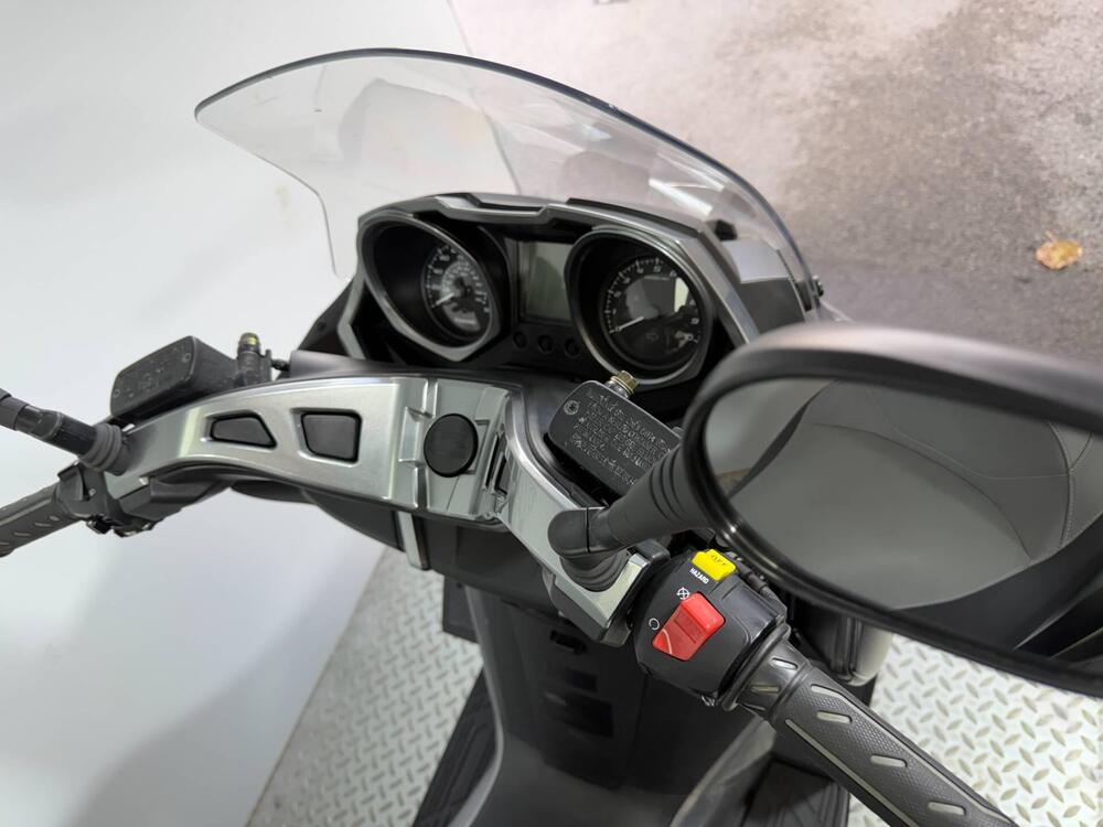 Kawasaki J 300 SE (2017 - 18) (5)