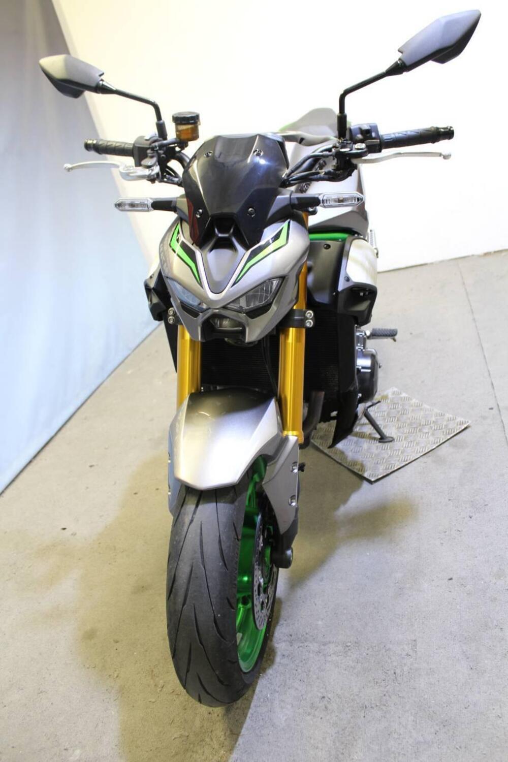 Kawasaki Z 900 SE (2025 - 26) (12)