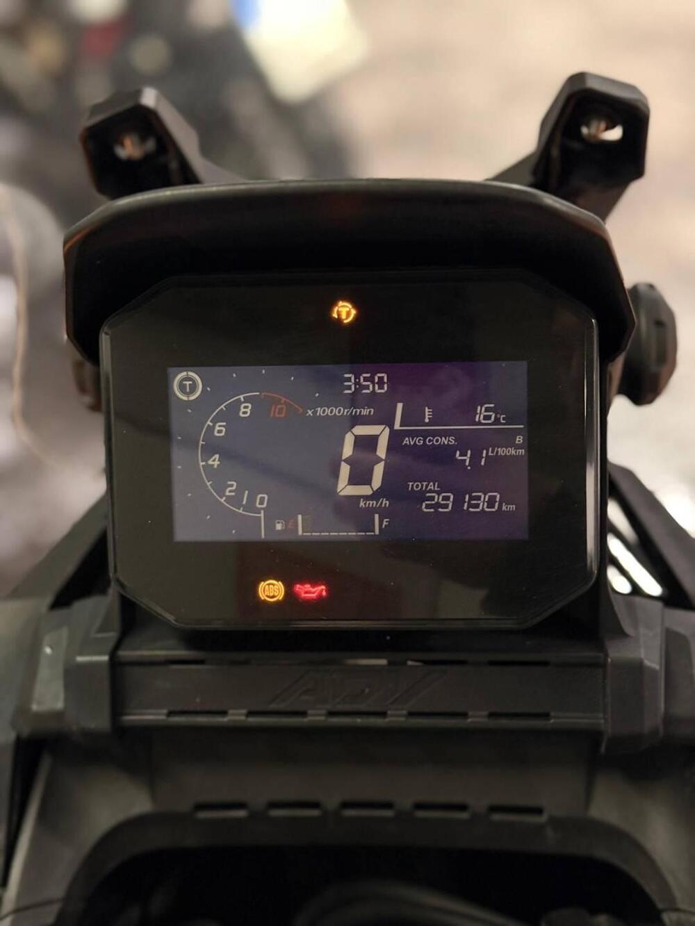 Honda ADV 350 (2022 - 24) (4)