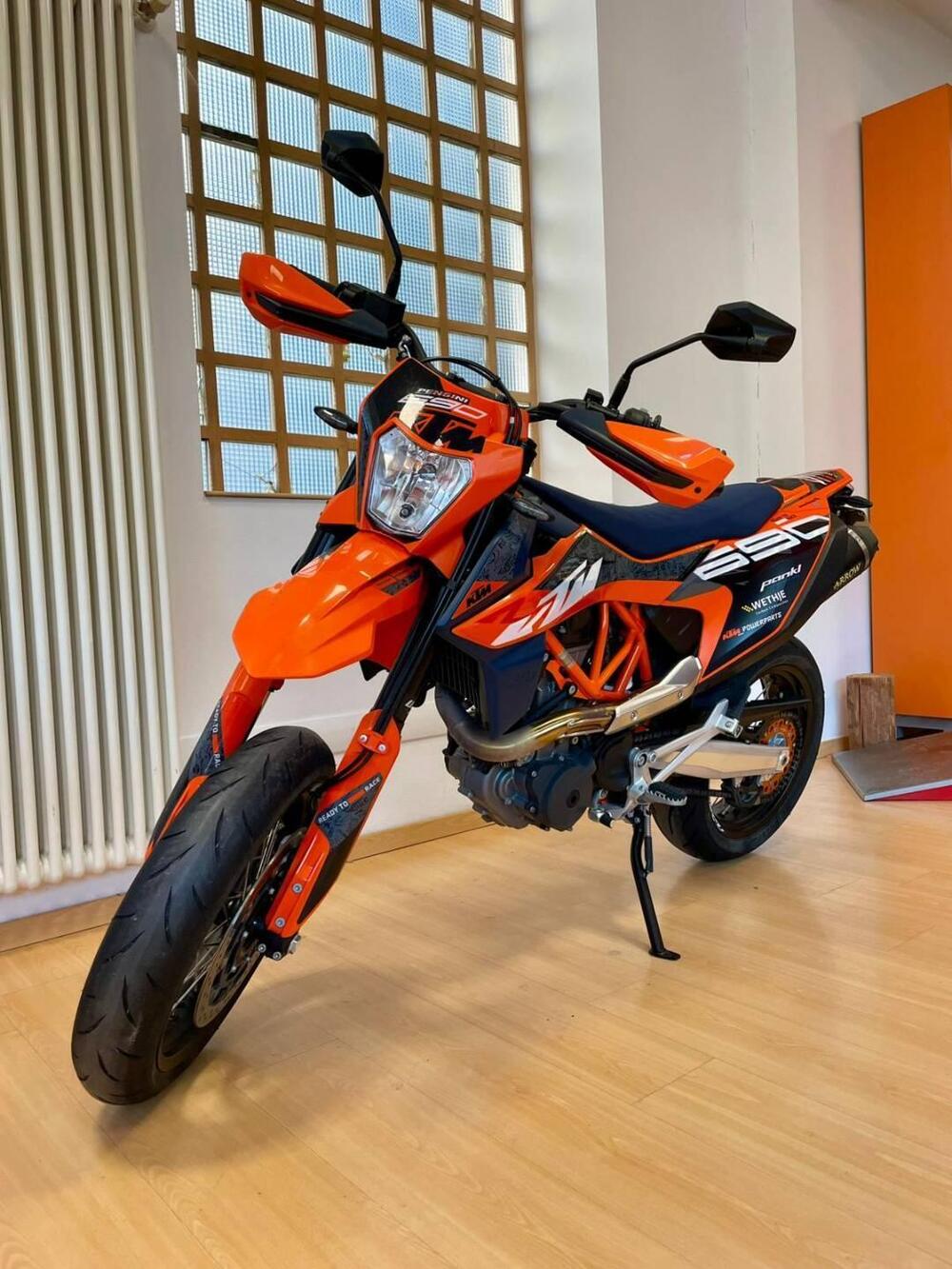 KTM 690 SMC R (2023 - 25) (2)