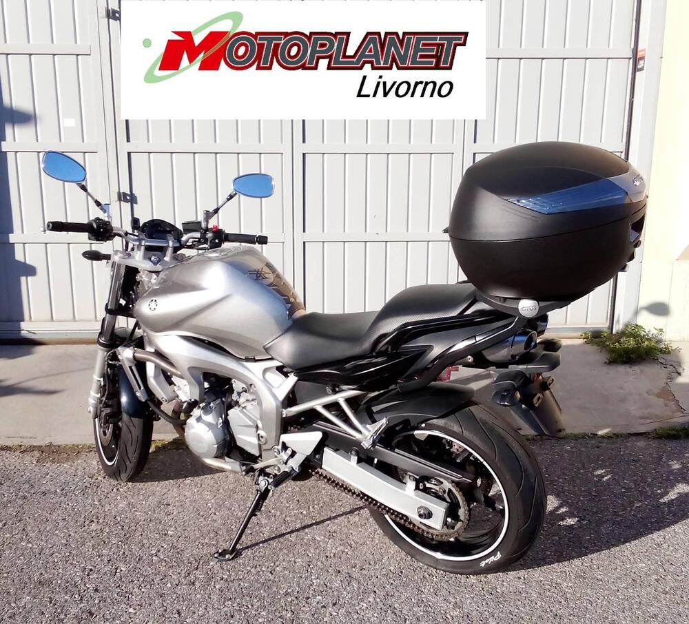 Yamaha FZ6 (2004 - 07) (5)