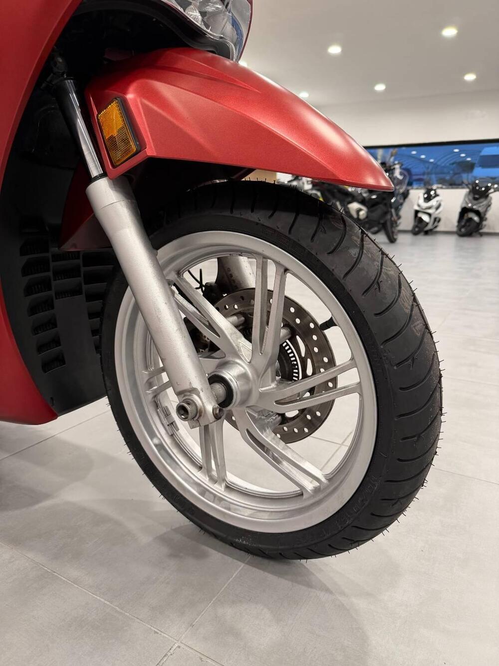 Honda SH 350 (2021 - 24) (14)