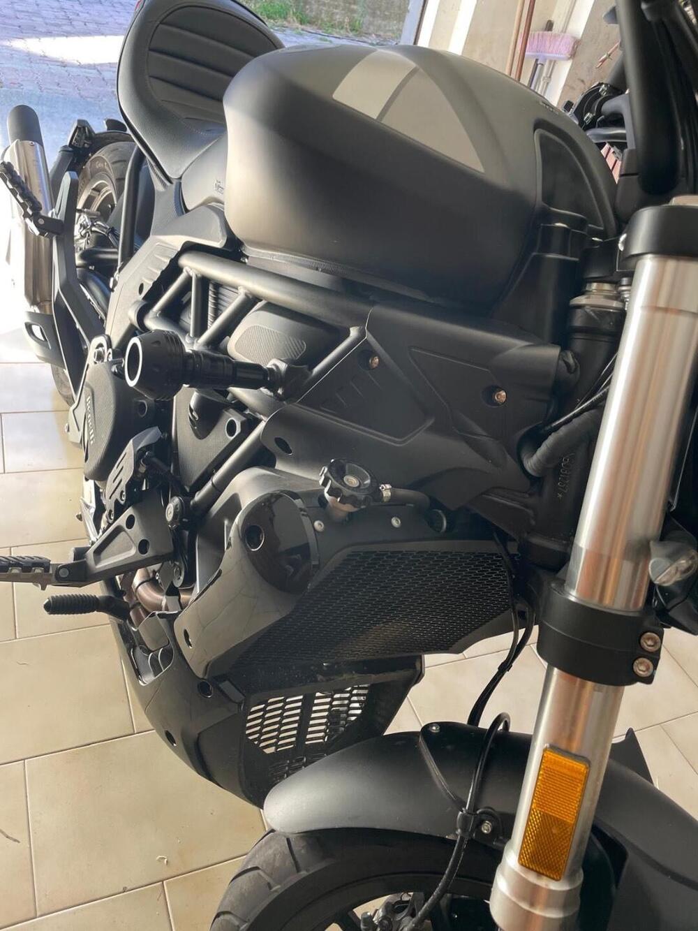 Benelli 502 C (2021 - 25) (5)