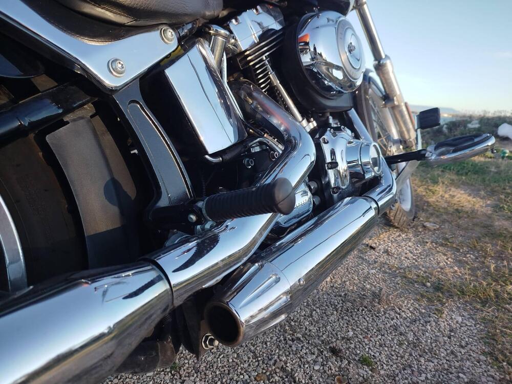 Harley-Davidson 1584 Heritage Classic (2008 - 10) - FLSTC (4)