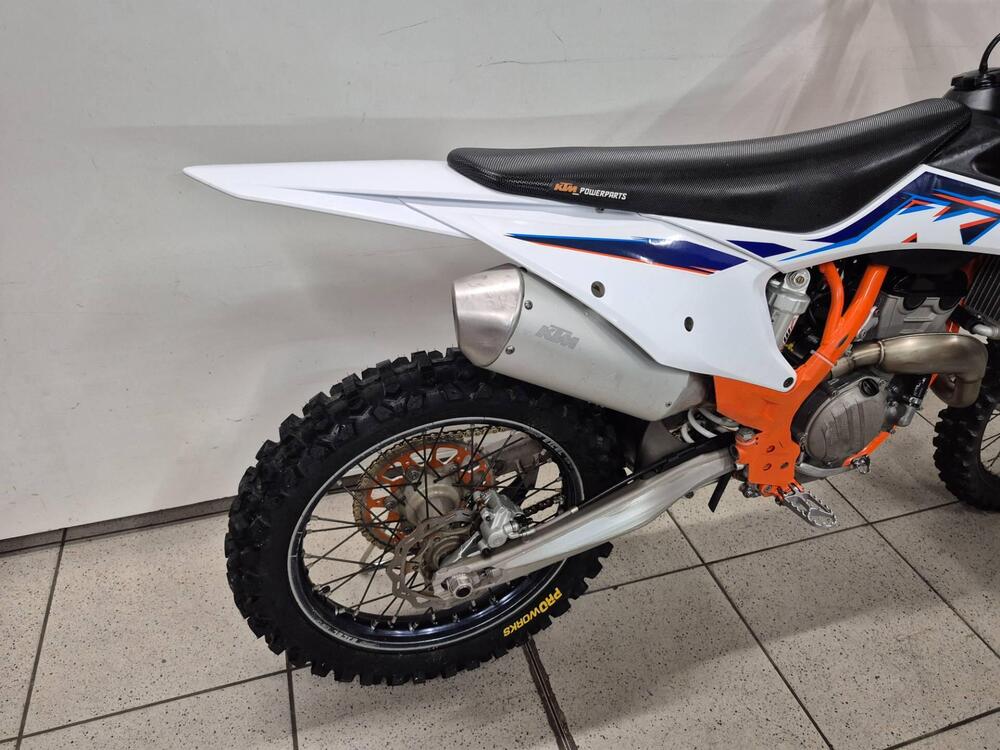KTM 250 SX-F (2022) (2)