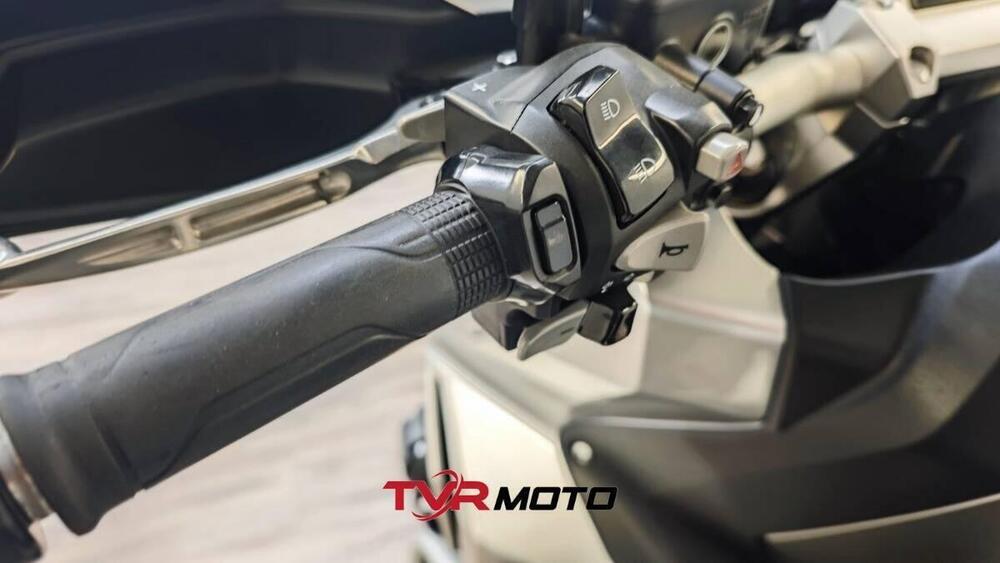 Honda X-ADV 750 (2017) (11)