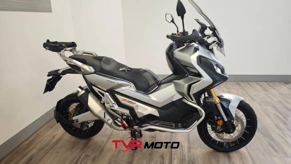 Honda X-ADV 750 (2017) (2)