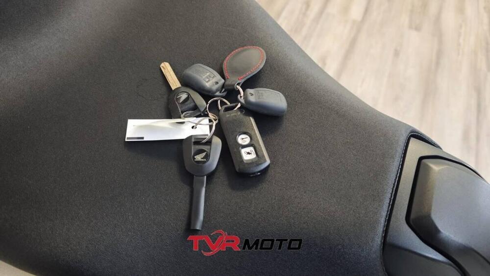 Honda X-ADV 750 (2017) (16)