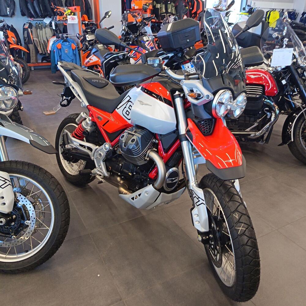 Moto Guzzi V85 TT (2024 - 26) (4)