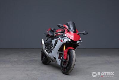 Yamaha YZF R1 (2015 - 16) usata
