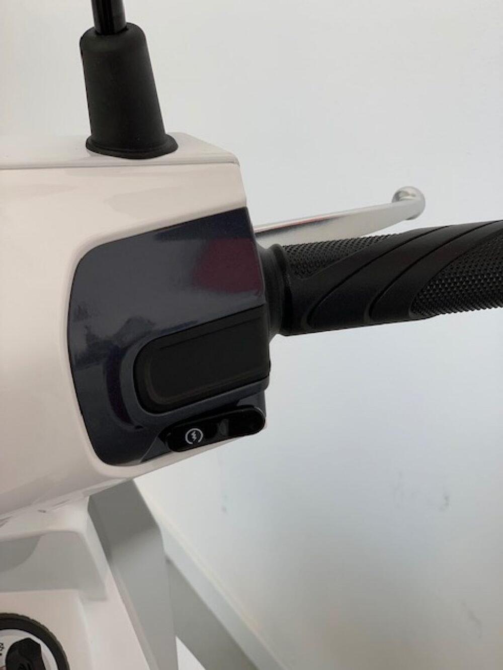 Sym Symphony 125 ST (2025 - 26) (6)