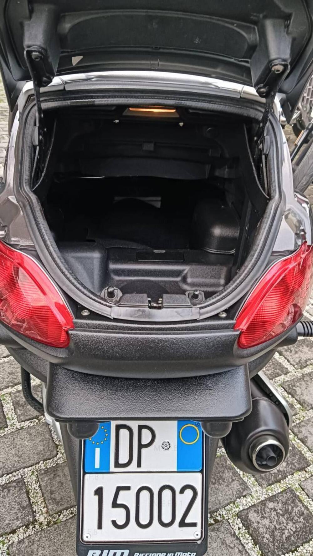 Piaggio Mp3 300 ie Business LT ABS (2014 - 16) (10)