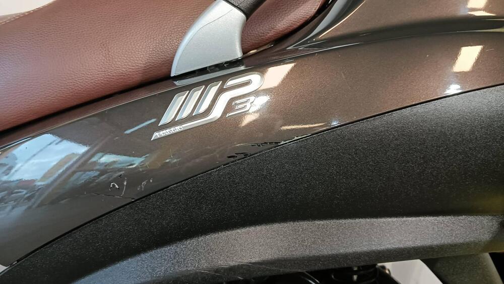 Piaggio Mp3 300 ie Business LT ABS (2014 - 16) (11)