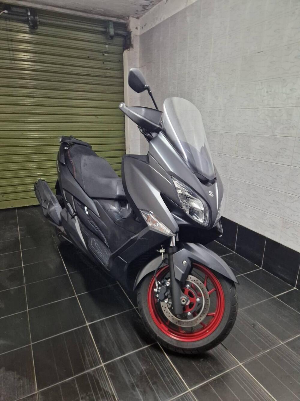 Suzuki Burgman AN 400 (2017 - 20) (2)