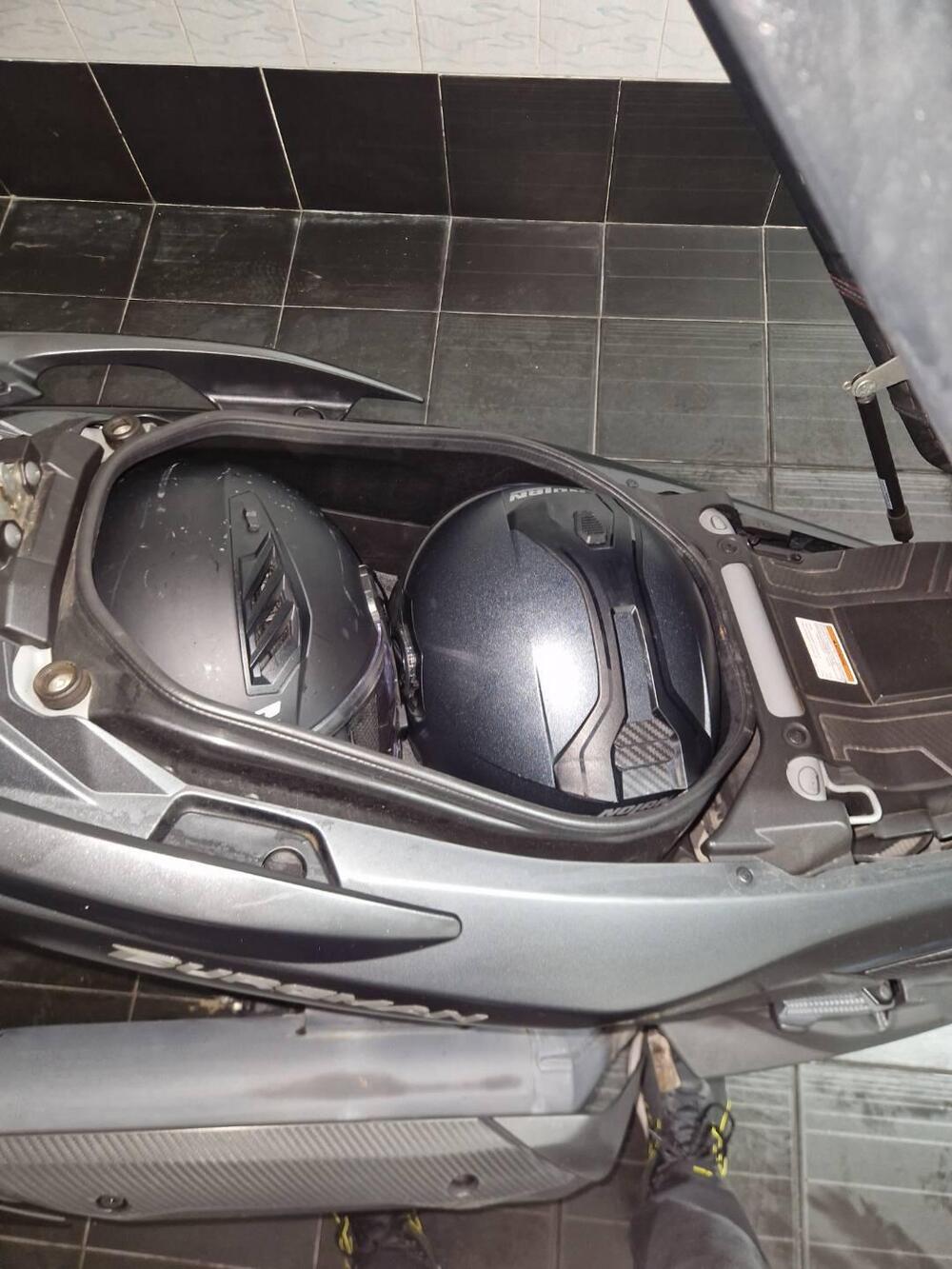 Suzuki Burgman AN 400 (2017 - 20) (5)