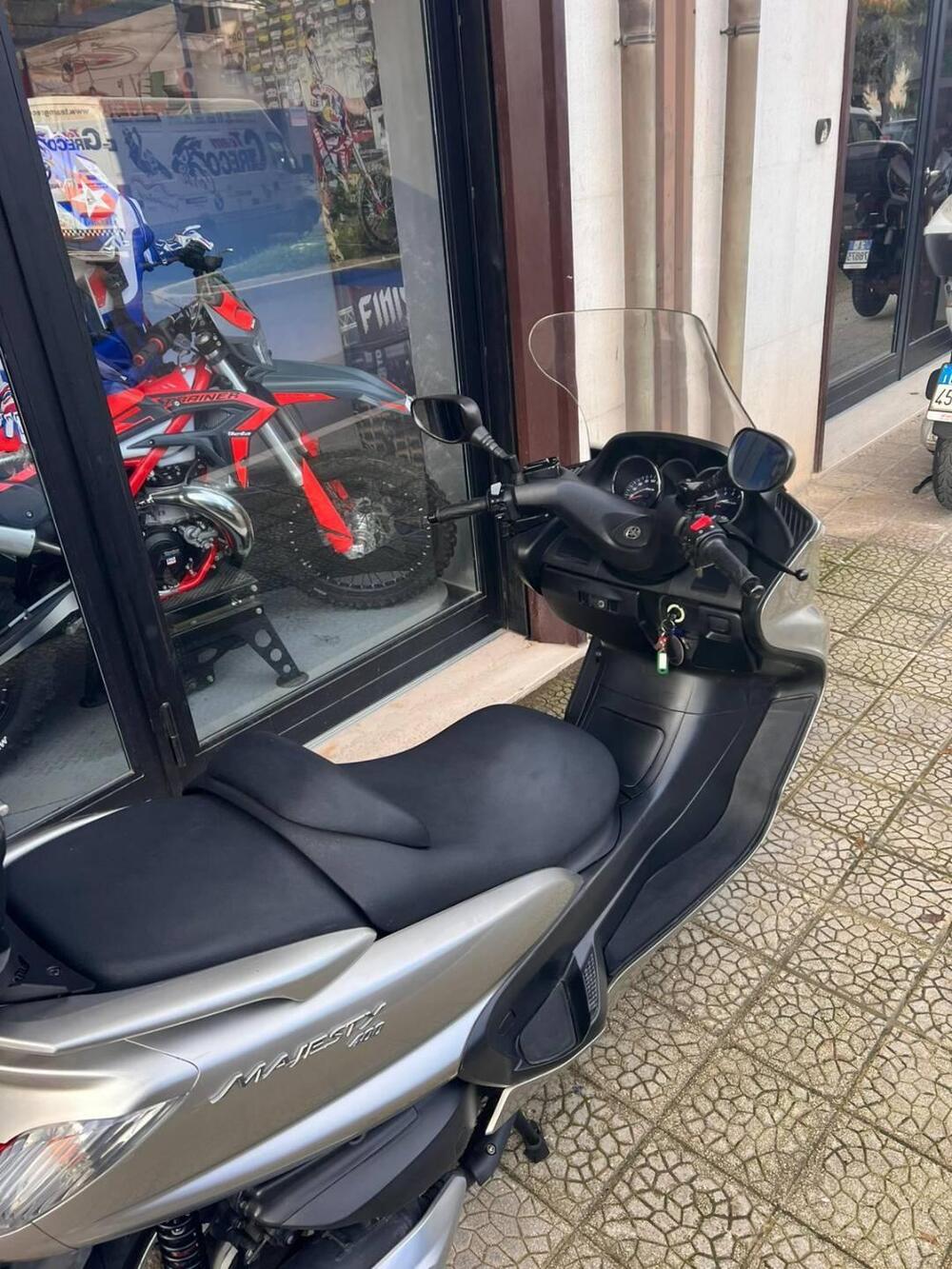 Yamaha Majesty 400 (2004 - 08) (4)