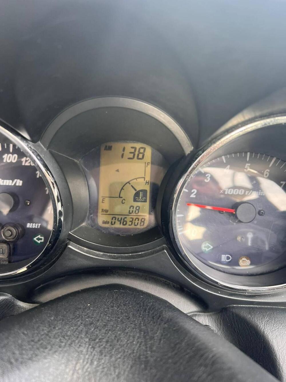 Yamaha Majesty 400 (2004 - 08) (5)