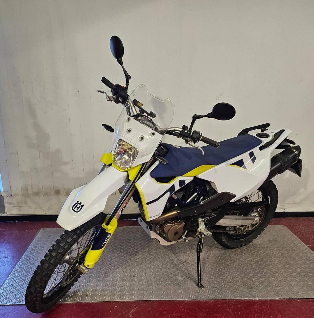Husqvarna 701 Enduro (2022) (2)