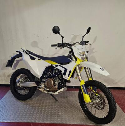 Husqvarna 701 Enduro (2022) usata