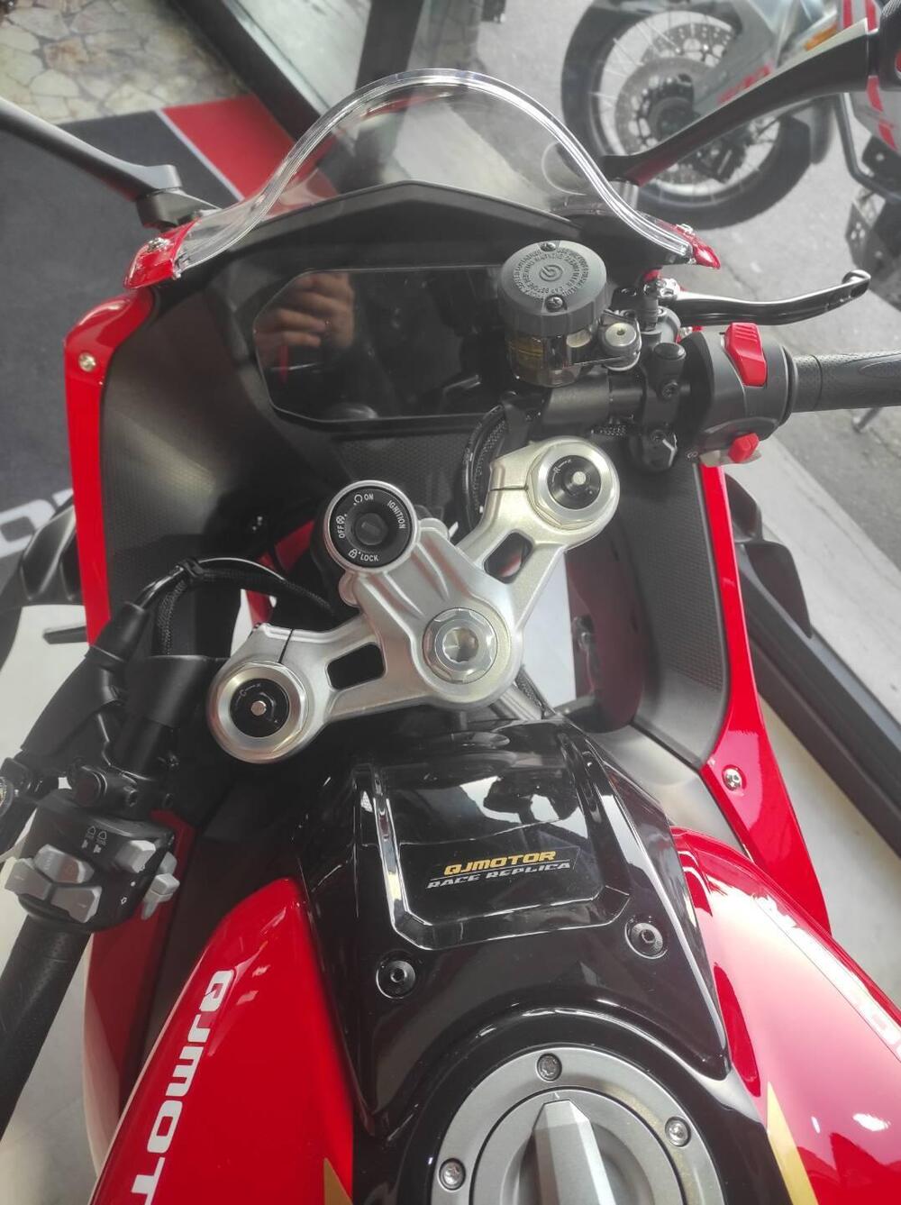 QJ Motor SRK 800 RR (2025 - 26) (9)