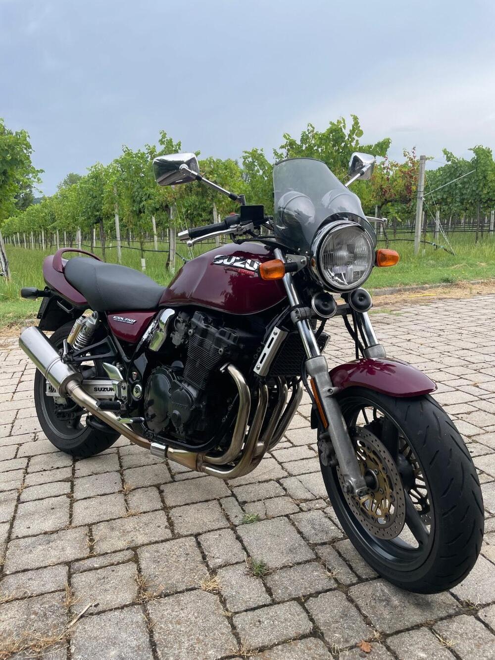 Suzuki GSX 750 (1998 - 03) (2)