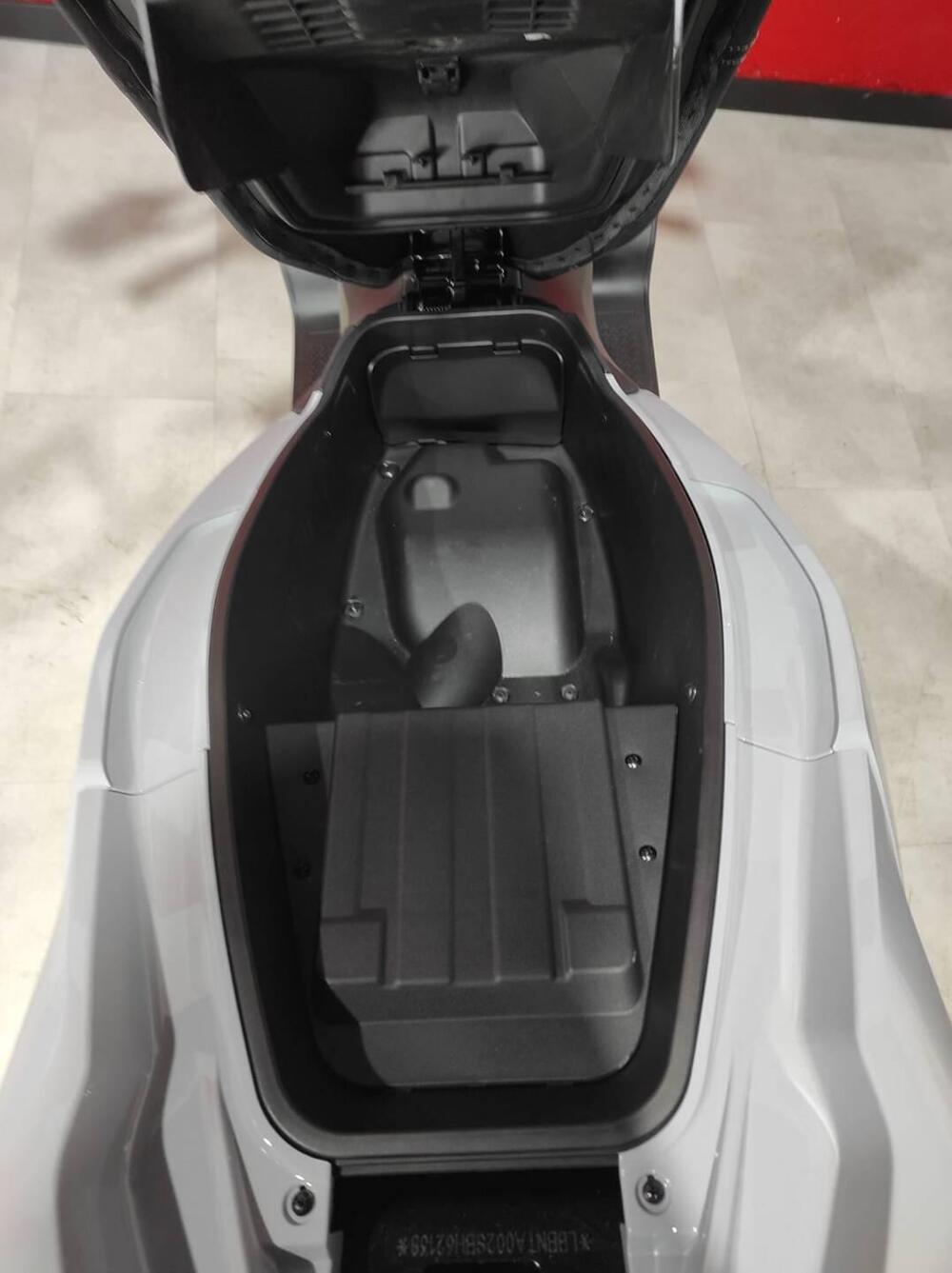 QJ Motor MTX 300 (2025 - 26) (10)