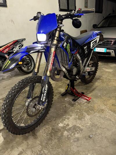 Yamaha YZ 125 (2015) usata