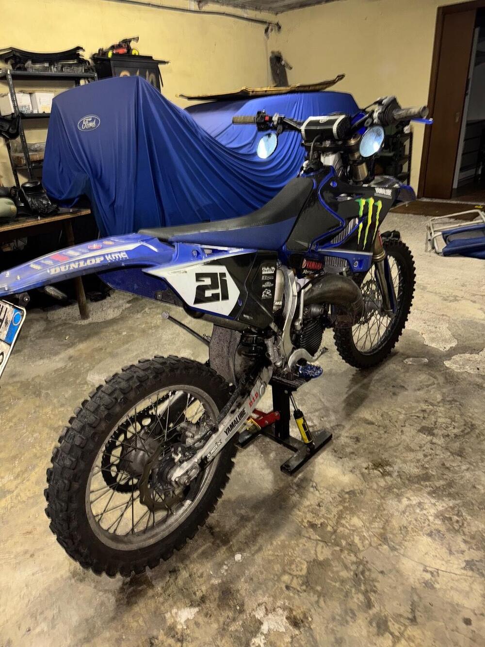 Yamaha YZ 125 (2015) (3)