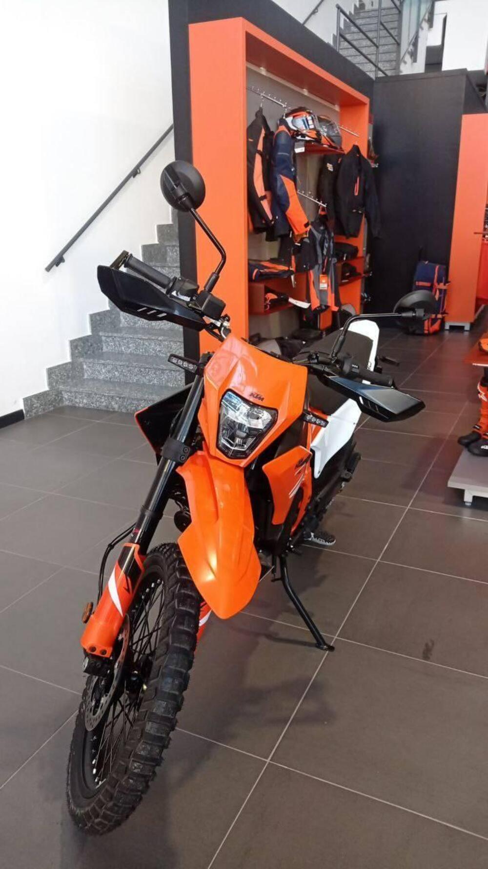KTM 390 Enduro R (2025 - 26) (2)