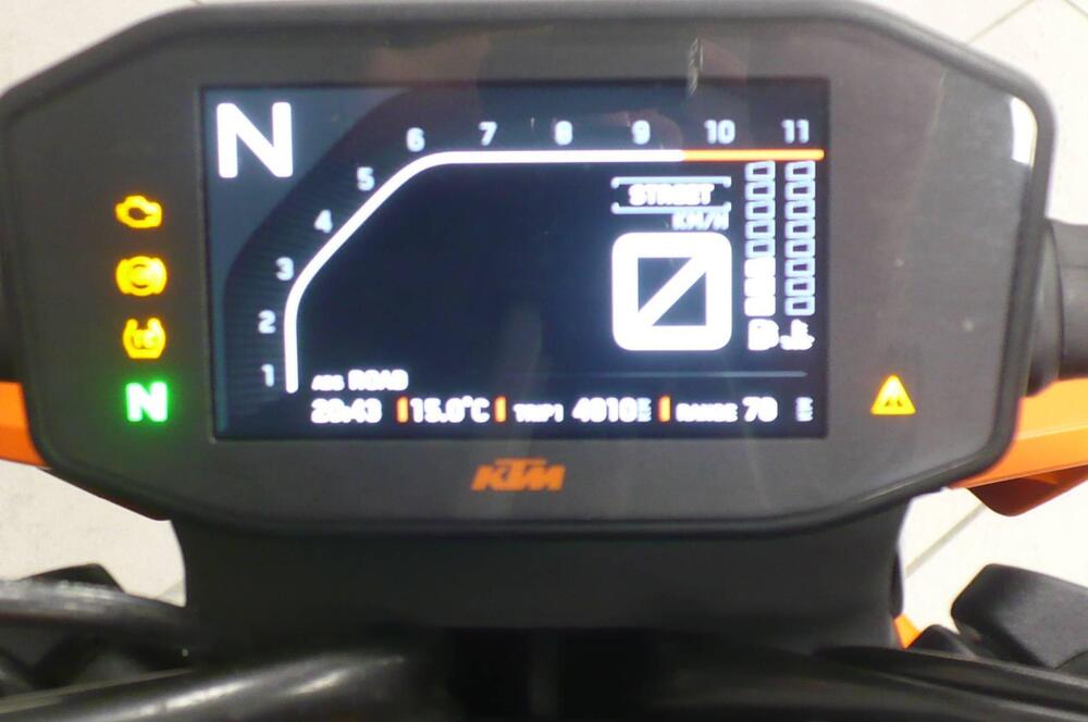 KTM 890 Duke GP (2022 - 23) (11)