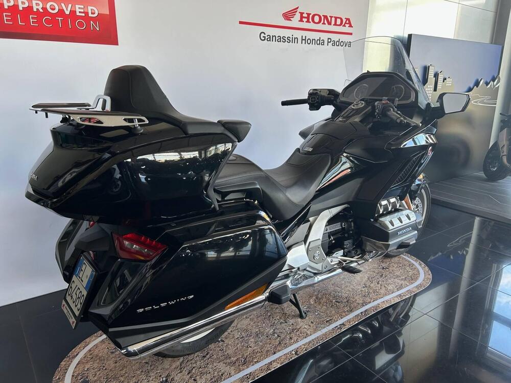 Honda GL 1800 Gold Wing Tour DTC (2018 - 20) (2)