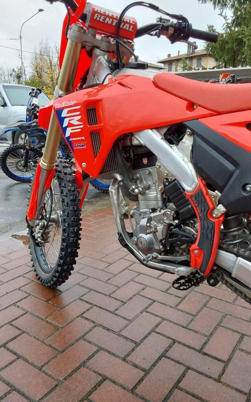 Honda CRF 250 R (2025) (8)