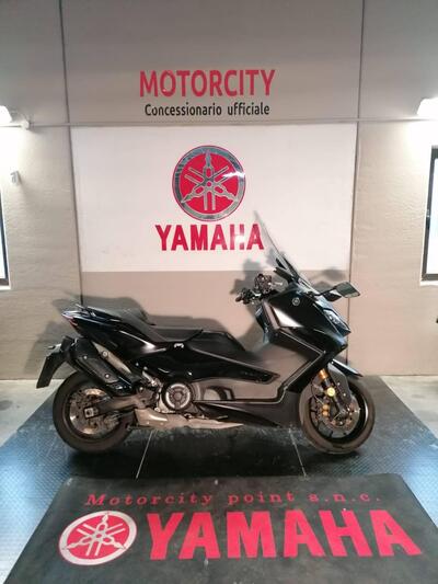 Yamaha T-Max 560 Tech Max (2022 - 24) usata