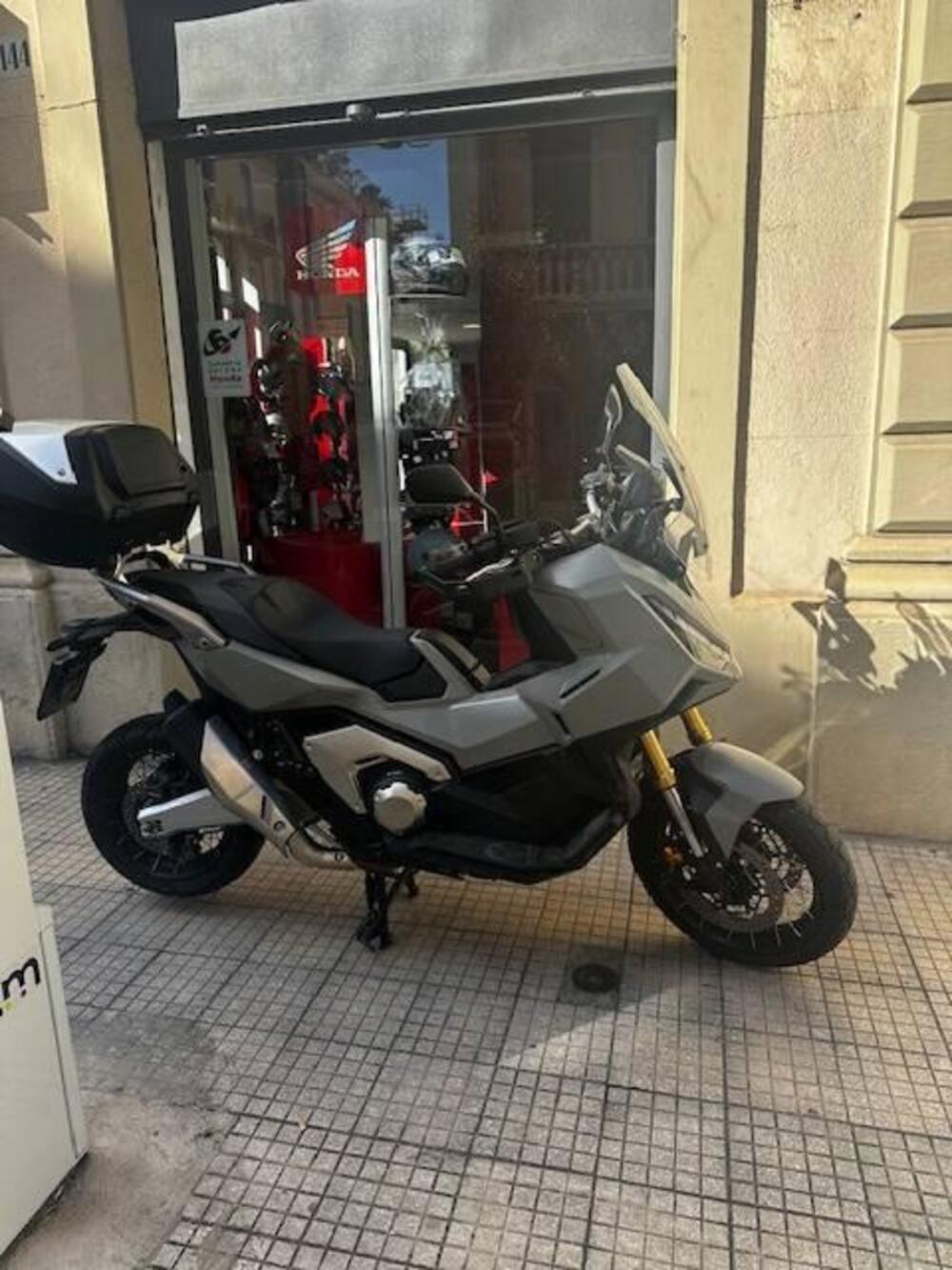 Honda X-ADV 750 Gravel (2025 - 26) (4)