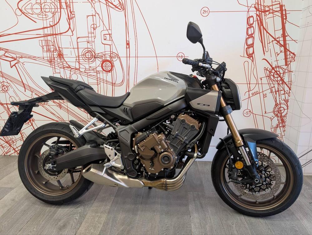 Honda CB 650 R E-Clutch (2024 - 26)