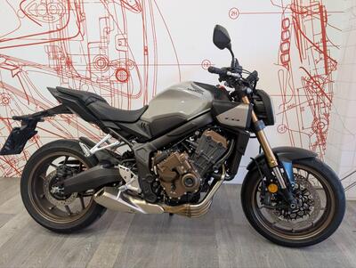 Honda CB 650 R E-Clutch (2024 - 25) usata