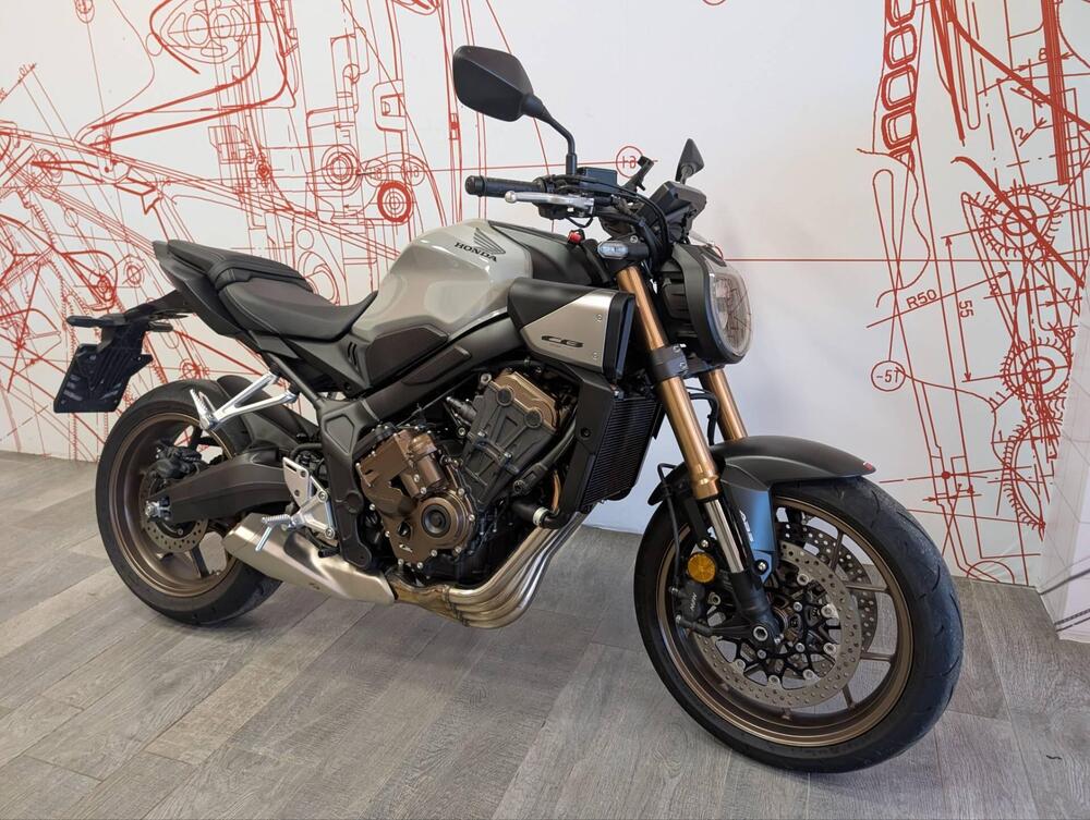 Honda CB 650 R E-Clutch (2024 - 26) (2)