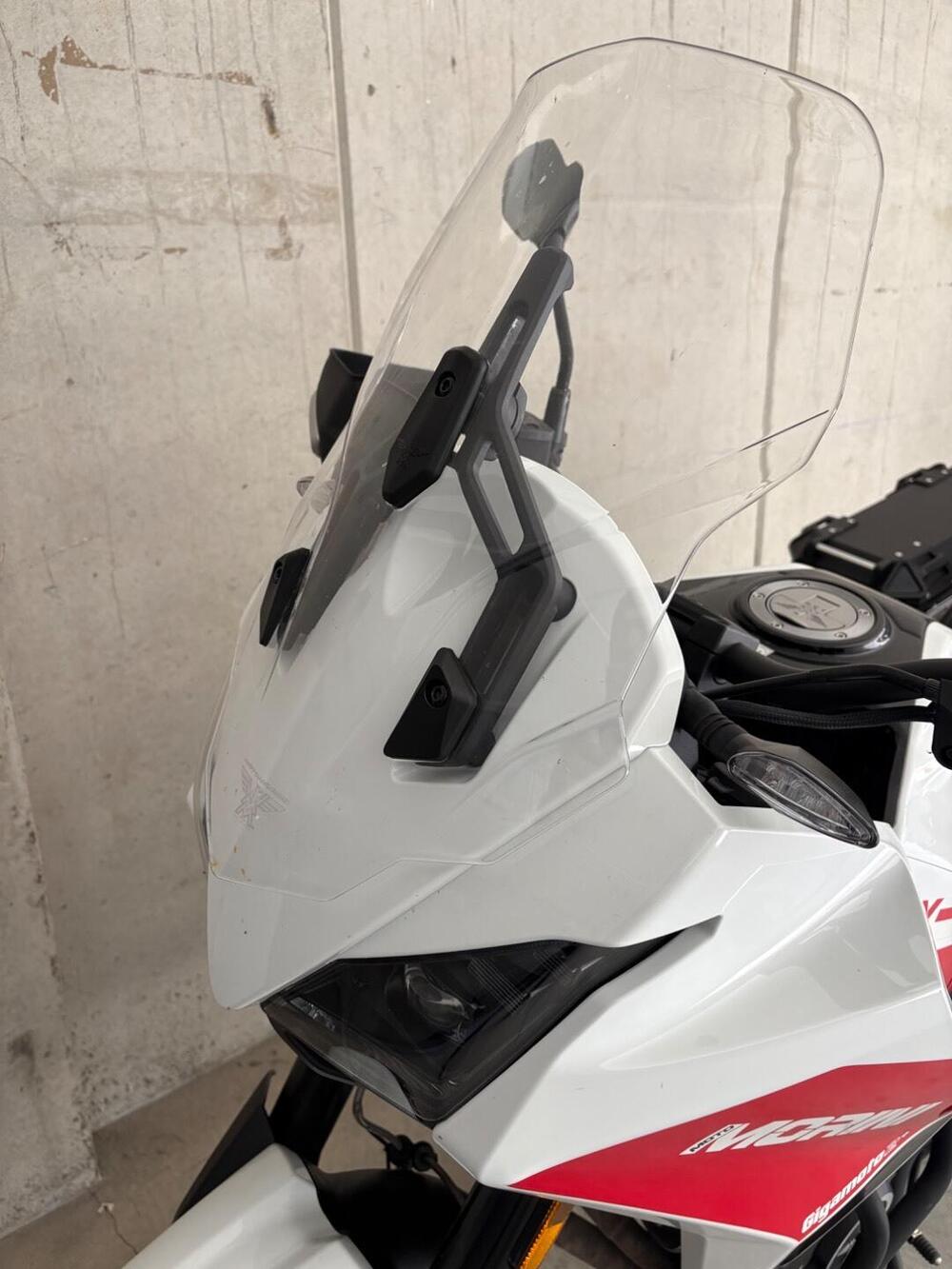 Moto Morini X-Cape 650 (2021 - 26) (7)