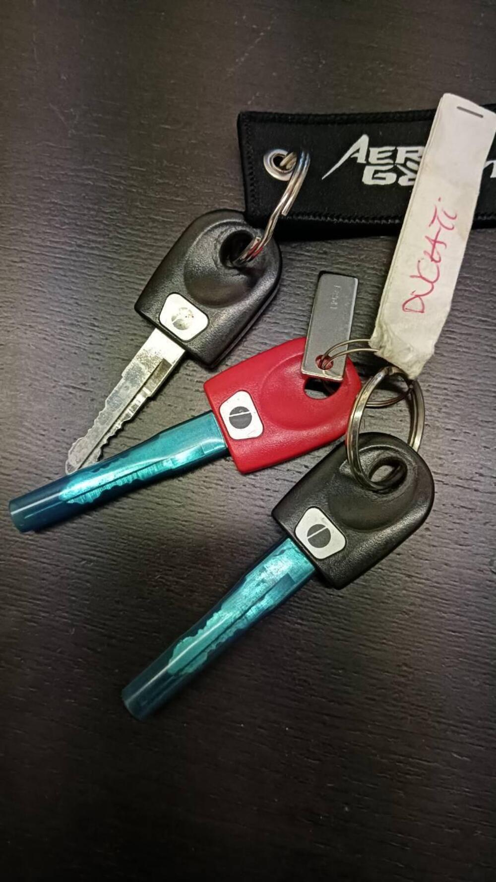 Ducati Monster 620 Dark (2003 - 06) (9)