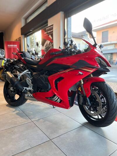 QJ Motor SRK 800 RR (2024) nuova